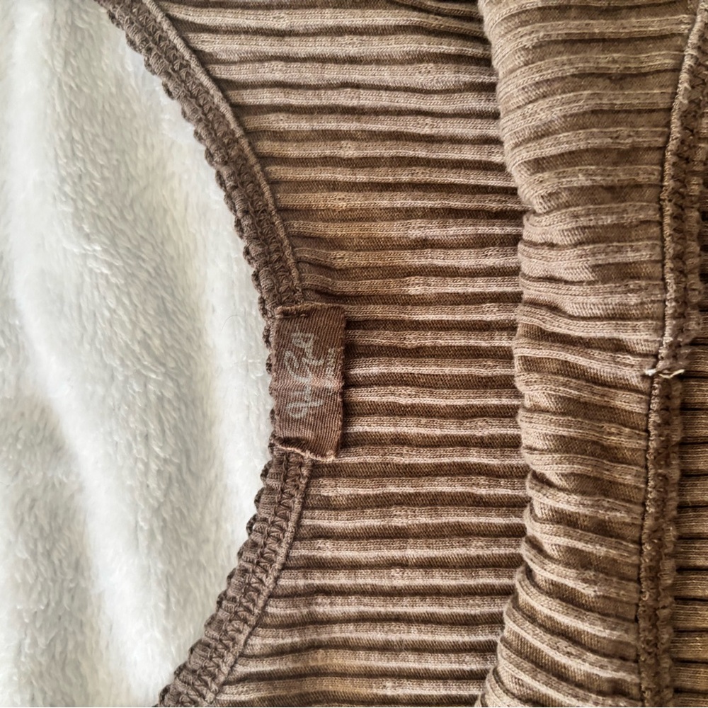 Brown Ribbed Tank Top - Picture 2 of 3